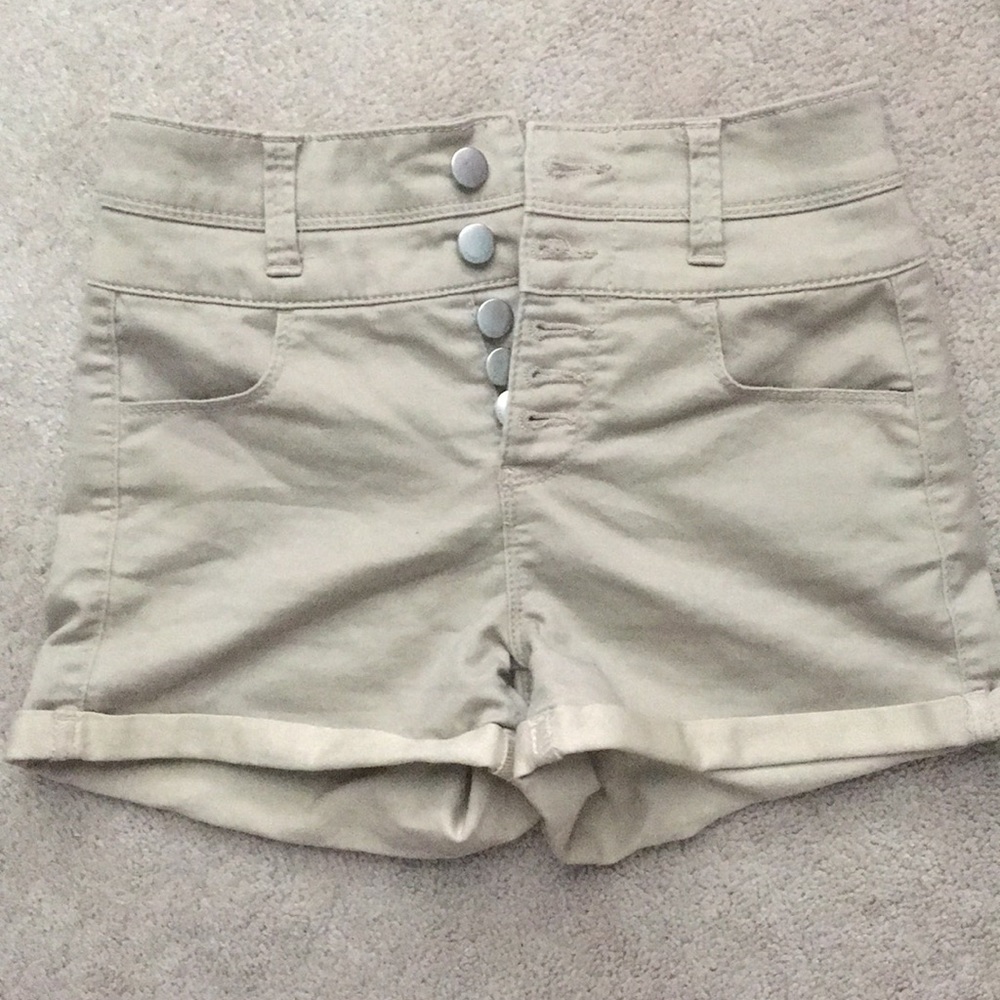 Tan high wasted jean shorts